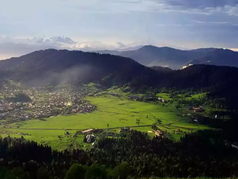 Bordzjomi / de klim naar Bakoerjani