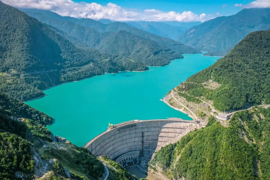 De Enguri-dam