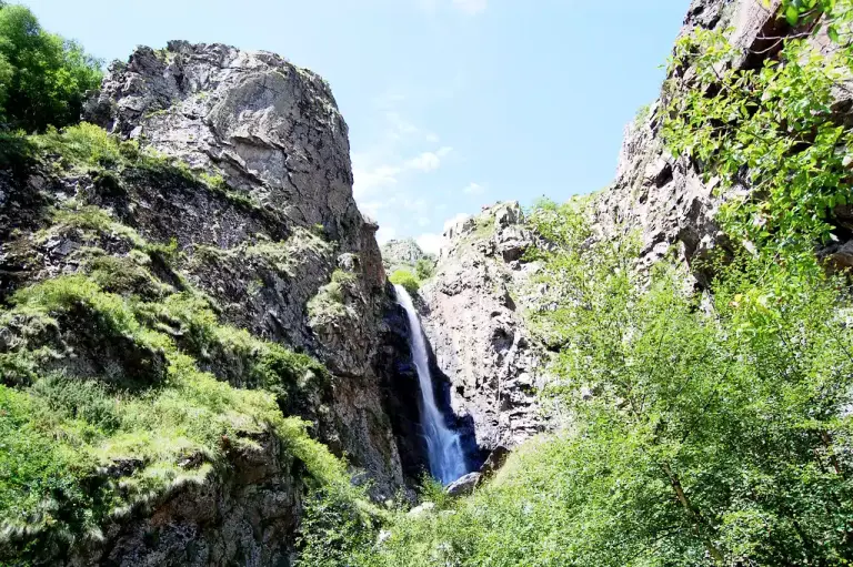 Stepantsminda / Gergeti en de Dariali-kloof