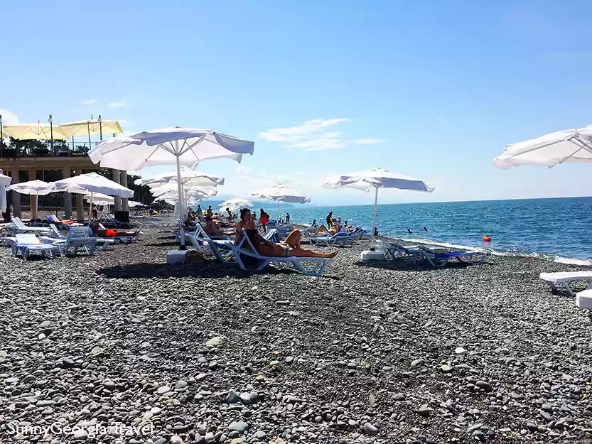Het lange strand van Koboeleti aan de Zwarte Zee, Georgië