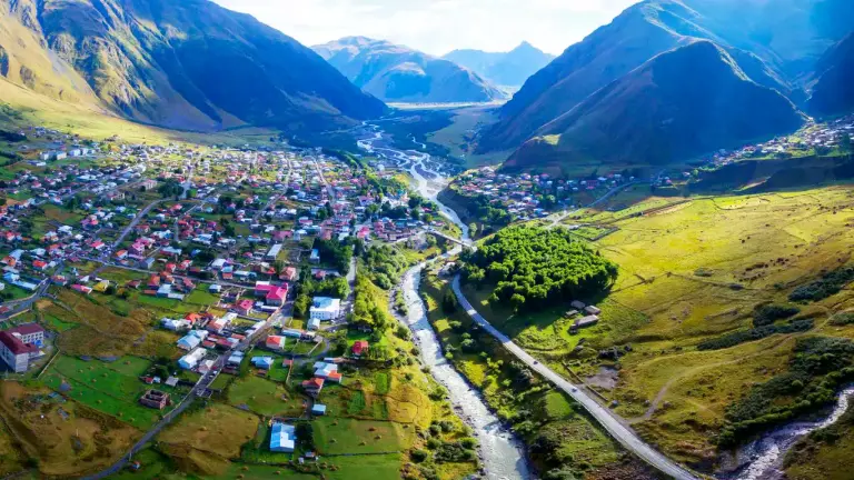 Over de Militaire Weg naar Kazbegi