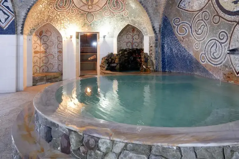 Zwavelbaden in Abanotubani